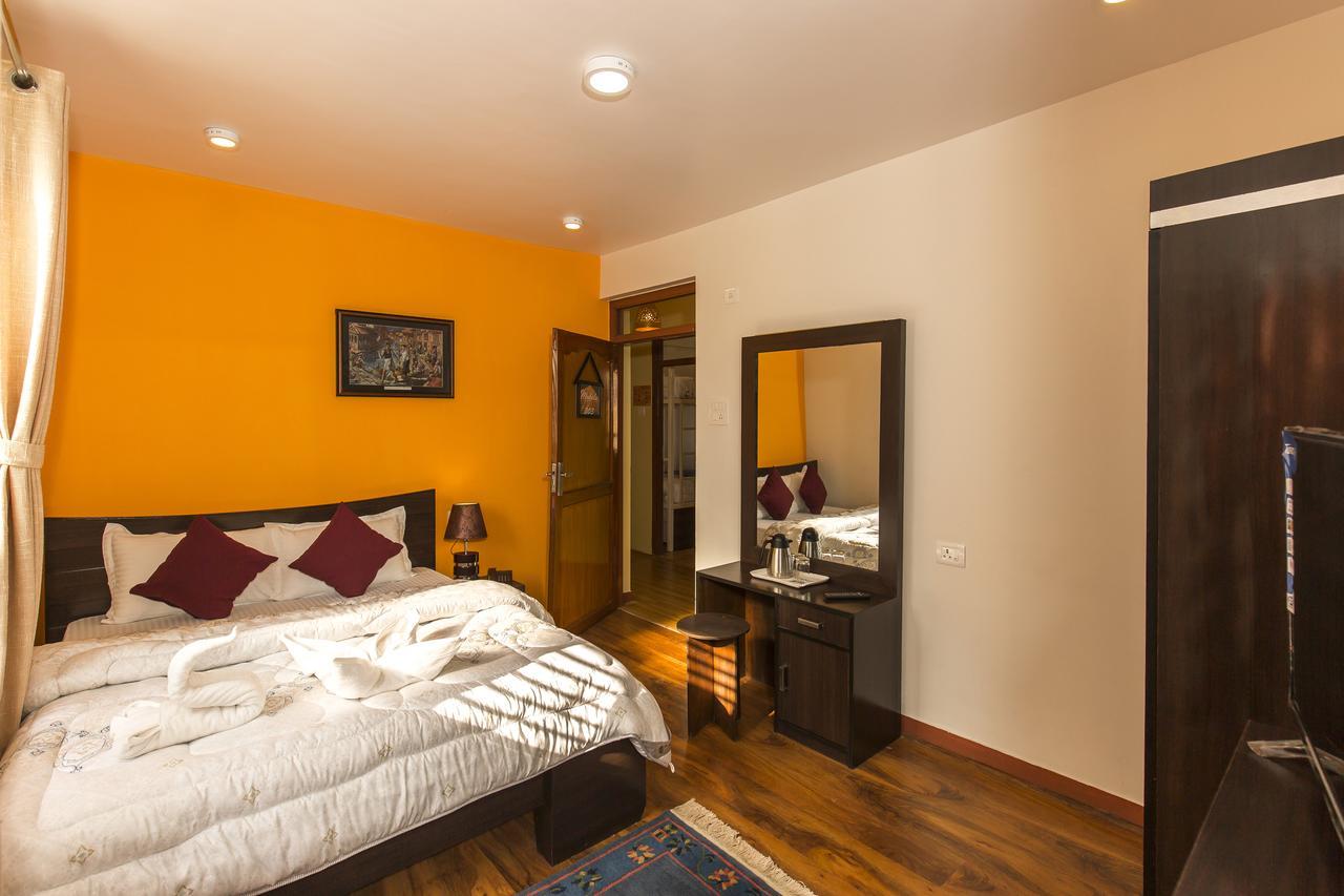 Zostel Kathmandu Hostel Buitenkant foto